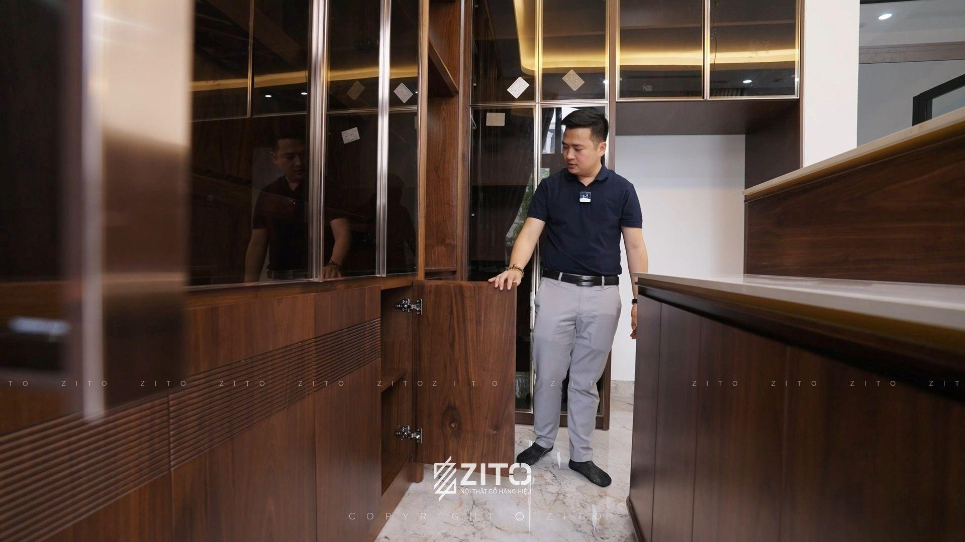 Bàn giao tủ rượu 2in1 gỗ óc chó cho phòng bếp biệt thự 